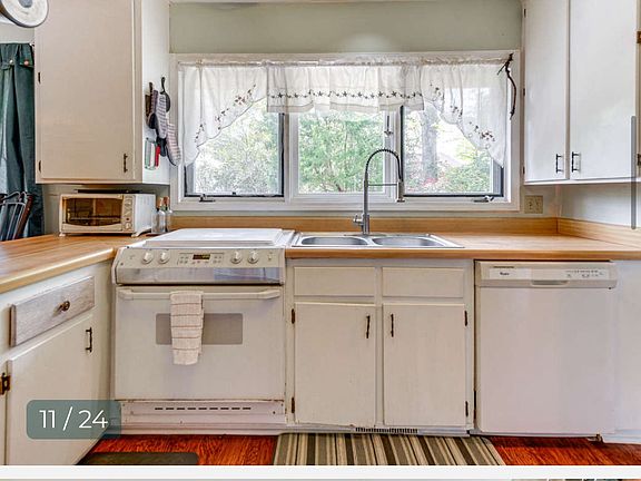 3rd image of 495 Great Oak Cir #1