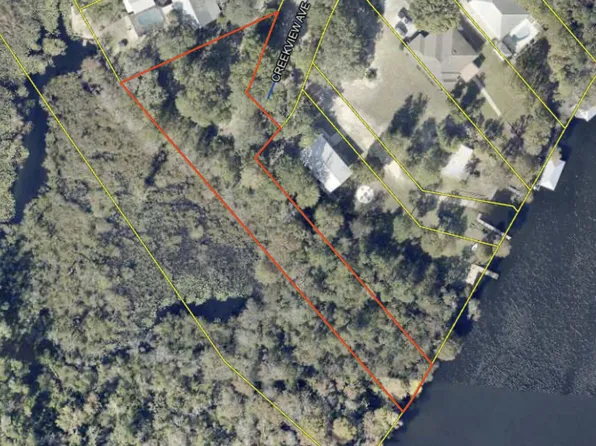 2 Creekview Ave, Freeport, FL 32439