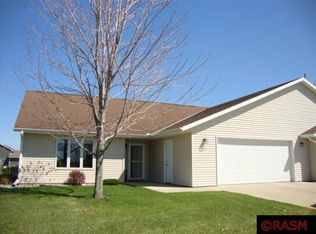 125 Blue Bird Path, Mankato, MN 56001