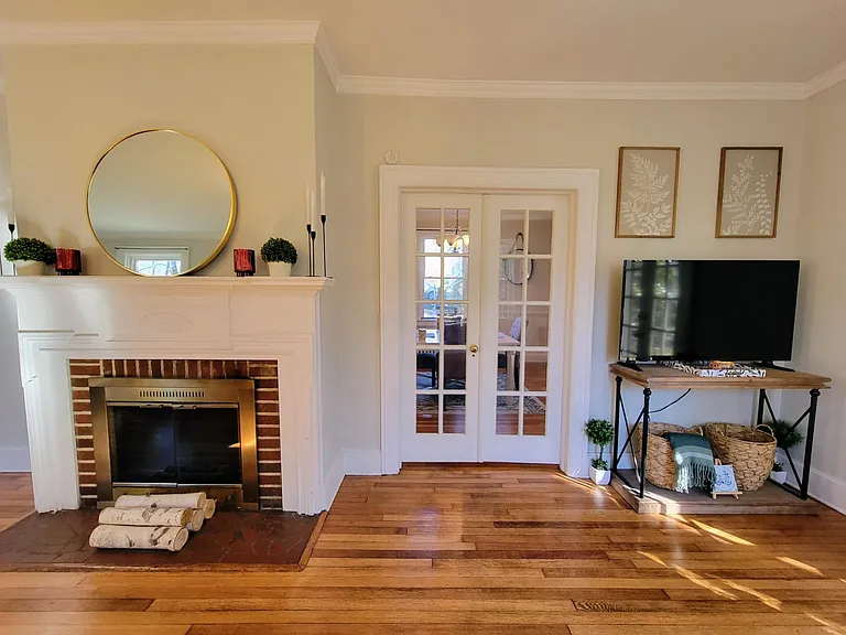 1725 Fairfax St — Photo 5