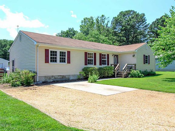 2nd image of 3951 Moores Ln