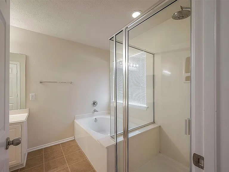 14330 Fairbuff Ln — Photo 23