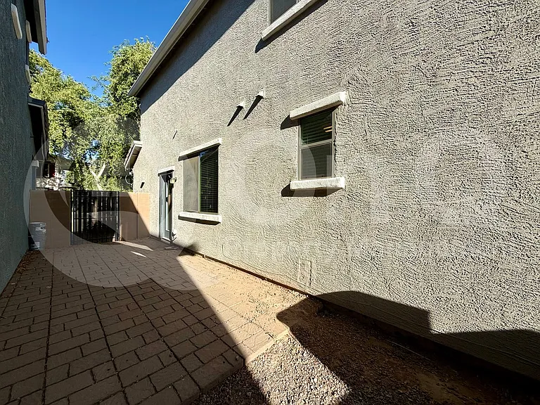 3834 E Santa Fe Ln — Photo 27