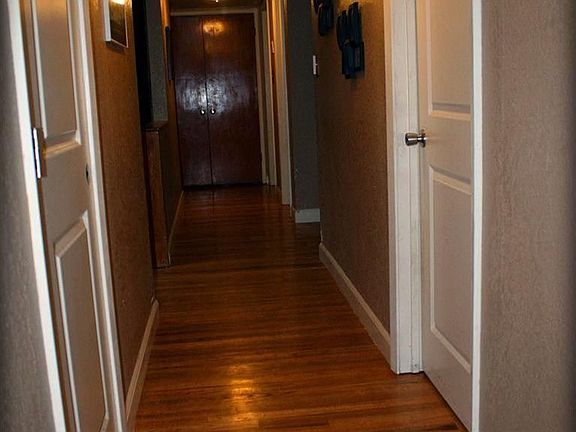 4th image of 2046 W Portola Ave