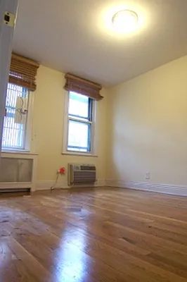 Rented by Fox Residential Group | media 19