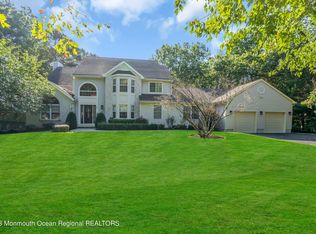 34 Mayberry Dr, Tinton Falls, NJ 07724