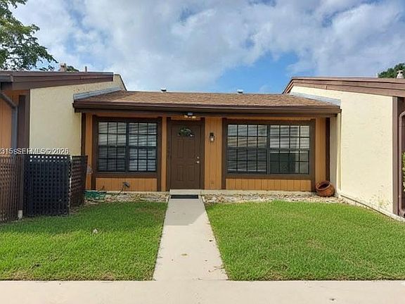 2nd image of 2320 Elm Ct