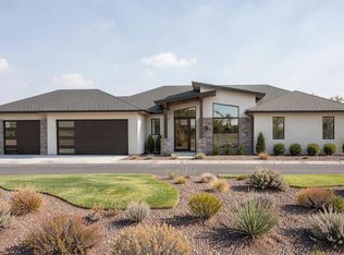 1013 Sagebluff Ln, Richland, WA 99352