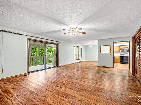 2nd image of 12 Joanie Ln