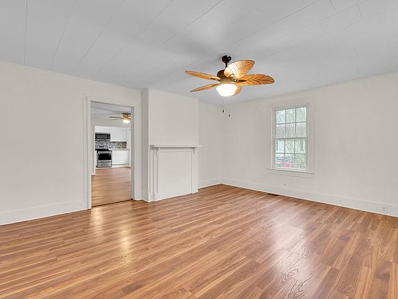 3rd image of 321 Manning St