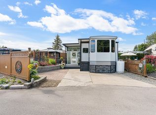 415 Commonwealth Rd #410, Duck Lake 7, BC V4V