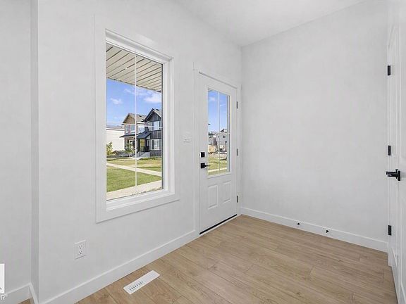 3rd image of 17544 63rd St NW