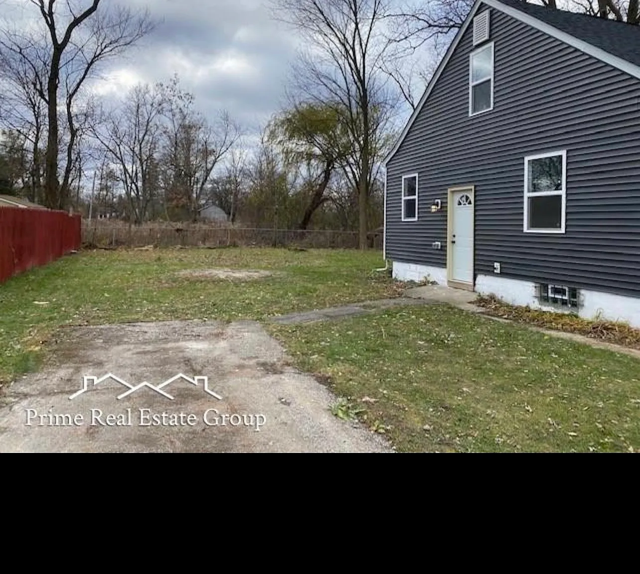 3 bed, 1080 sqft, $1,050 — Photo 2