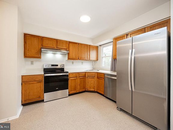 2nd image of 270 Grimley Rd