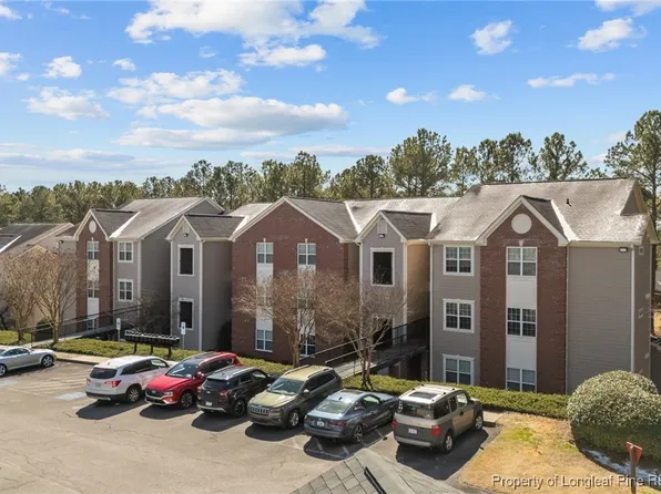 62 Gallery Dr Unit 303, Spring Lake, NC 28390