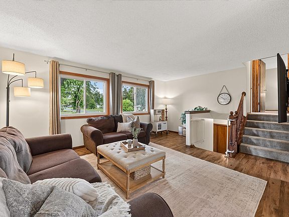 3rd image of 4748 107th Ave NE