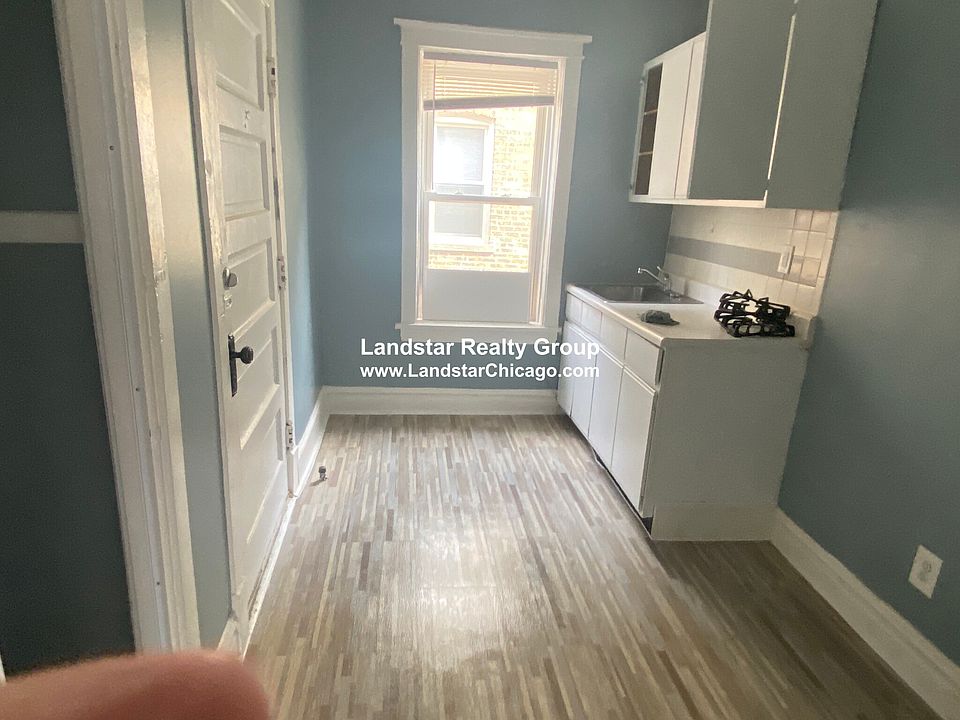 1st image of 4245 N Lamon Ave #1S
