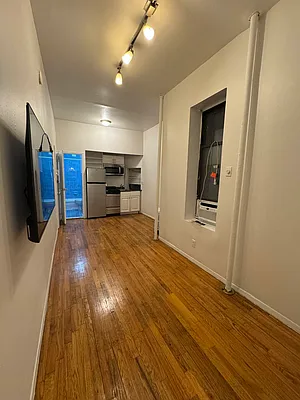 Rented by KNOCKKNOCK LLC | media 1