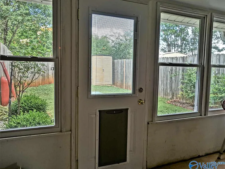 106 Crescent Cir — Photo 13