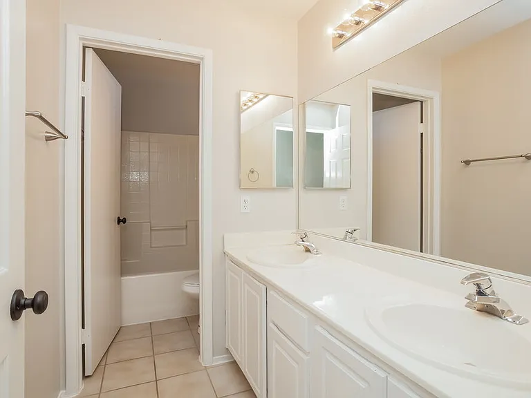 4509 Dagnar Ct — Photo 16