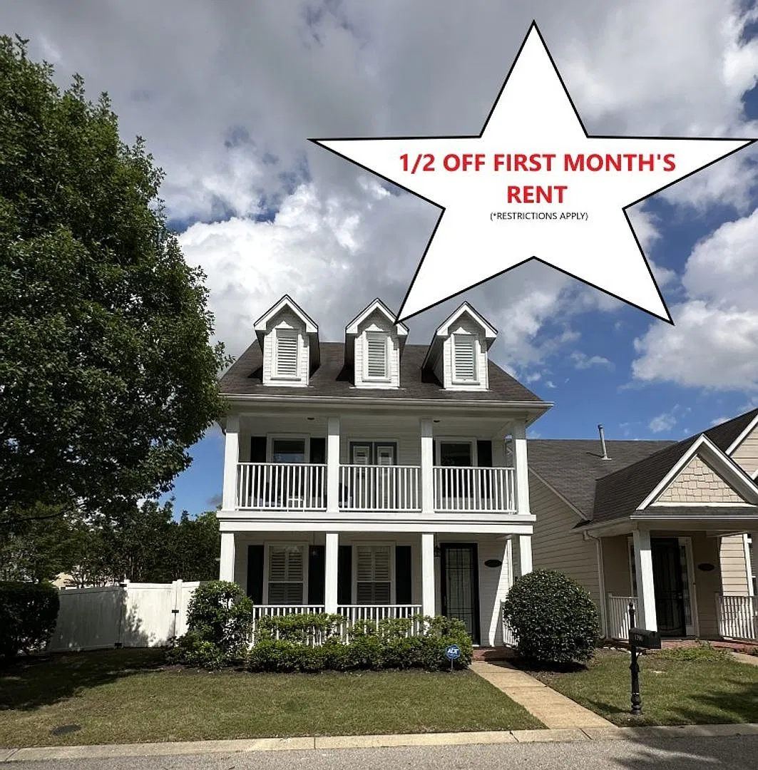 1/2 Off First Full Month's Rent If Moved In By 10/15/26 Large 3 Bd 2.5 Bath With All New Paint! F... — Photo 1