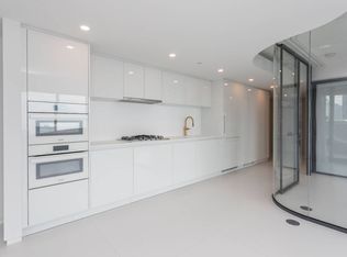 1033 Nelson St #2706, Vancouver, BC V6E 0E5
