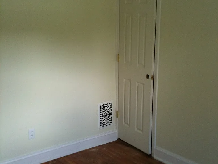 852 Martin Ave — Photo 3