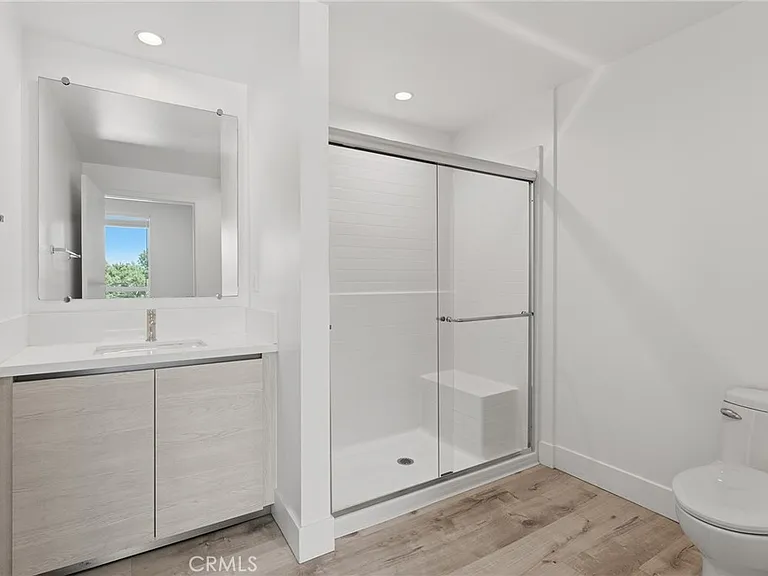 5820 La Mirada Ave #402 — Photo 19