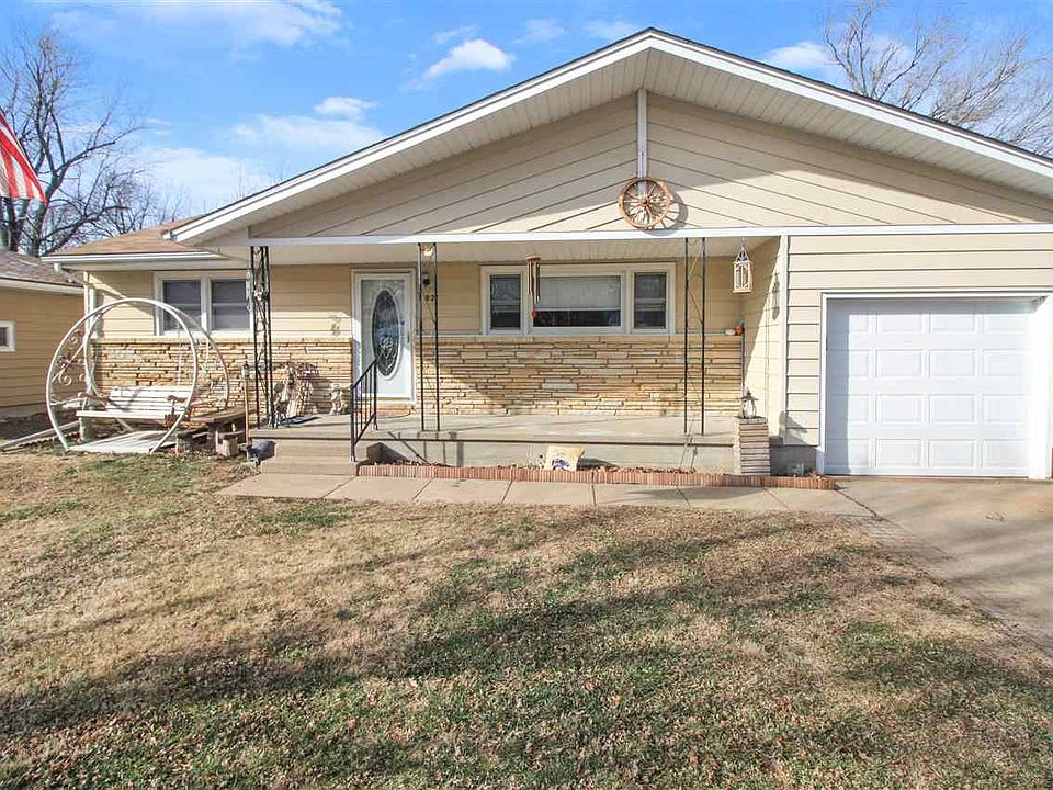 1st image of 821 Audrey Dr