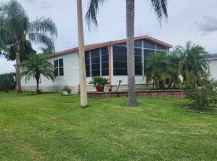 1612 Walking Horse Dr, Lakeland, FL 33810