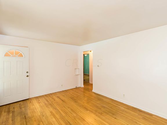 5th image of 769 Elizabeth Ave