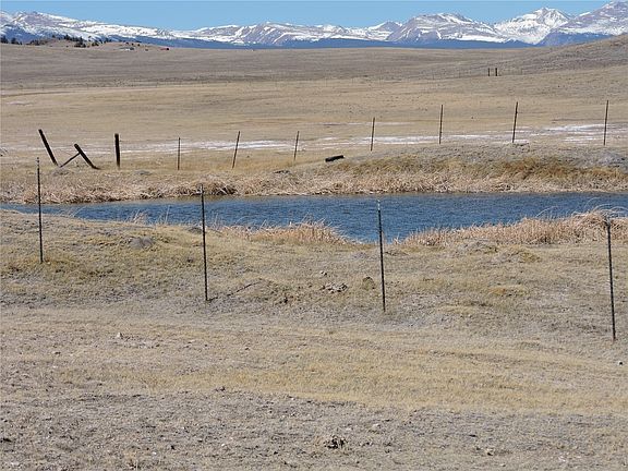 2nd image of 2716 Badger Rd