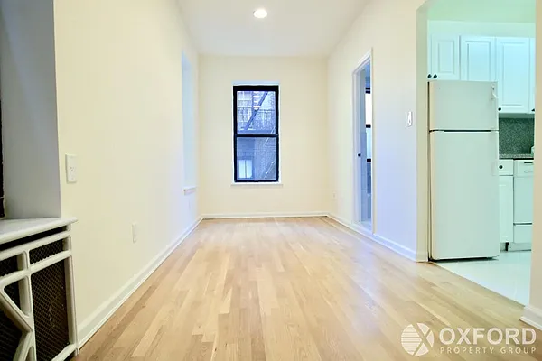 Rented by Oxford Property Group | media 8