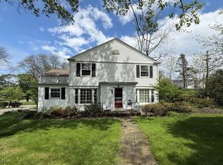 20501 S Woodland Rd, Shaker Hts, OH 44122