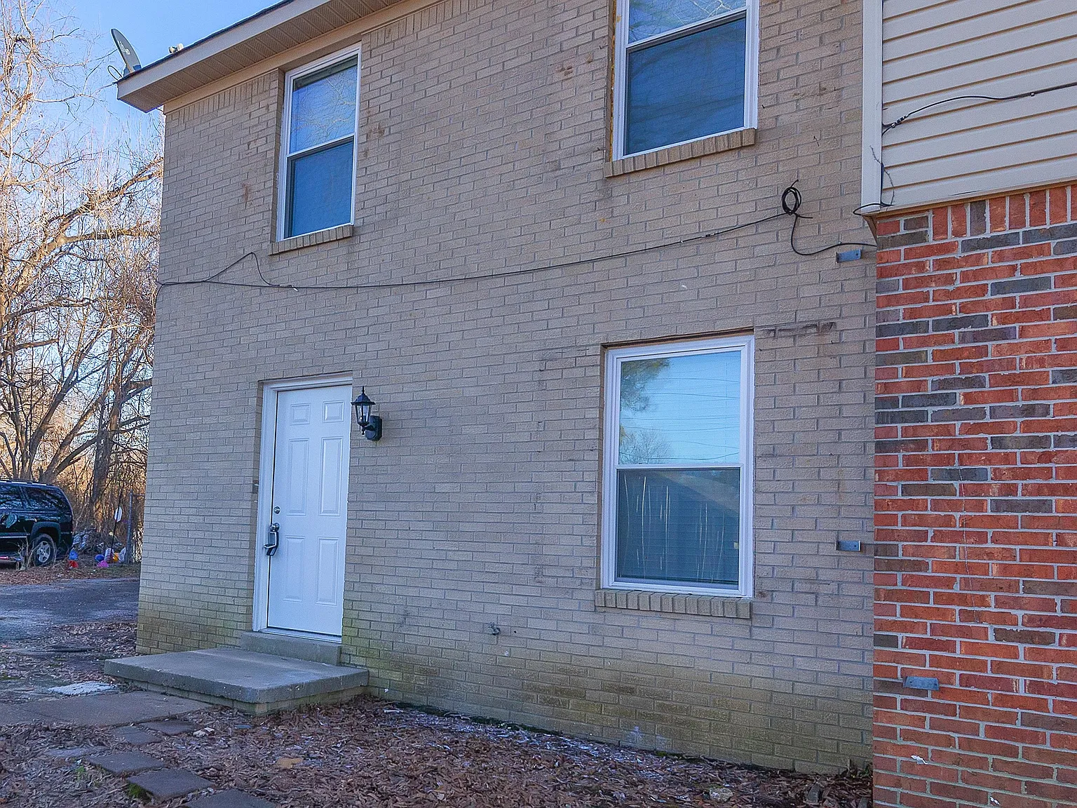 40 Carolane Drive - 1 — Photo 1