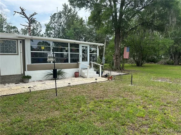 8022 W Fandango Ct, Crystal River, FL 34428