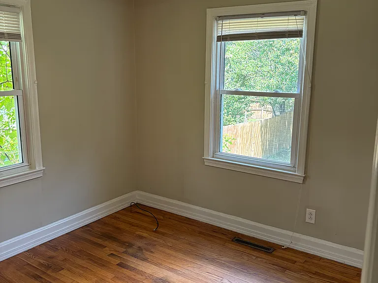505 Corona St — Photo 15