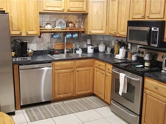 4th image of 8990 SE 57th Dr