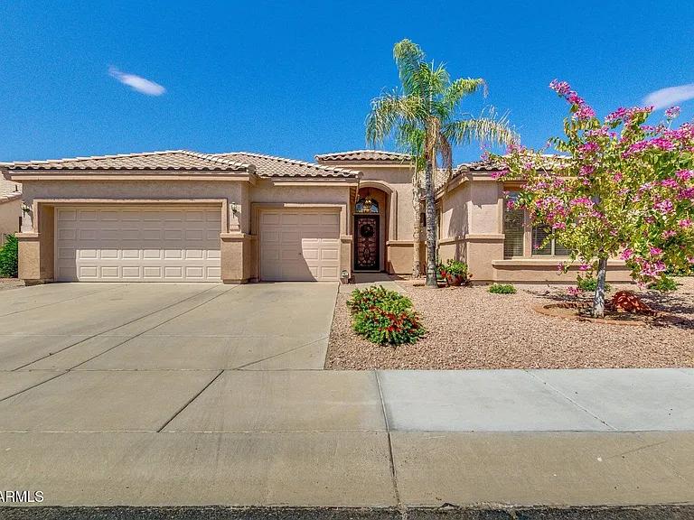 1818 W Hawk Way — Photo 1