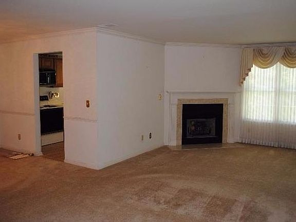 3rd image of 6334 Eagles Lake Dr
