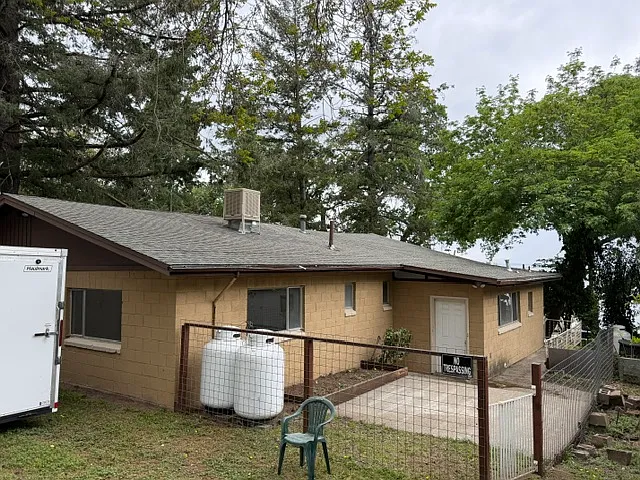 3356 Cypress Ave — Photo 13