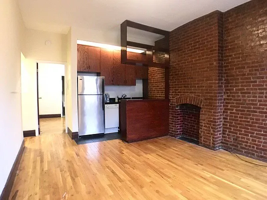 Rented by Bohemia Realty Group | media 18