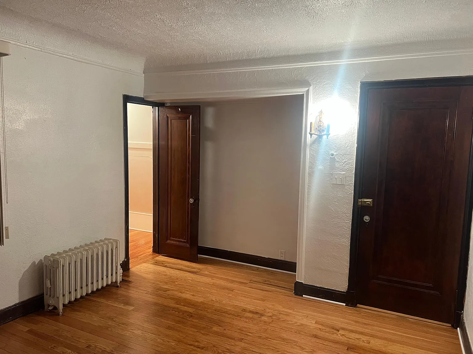 2 bed, 900 sqft, $950 — Photo 3