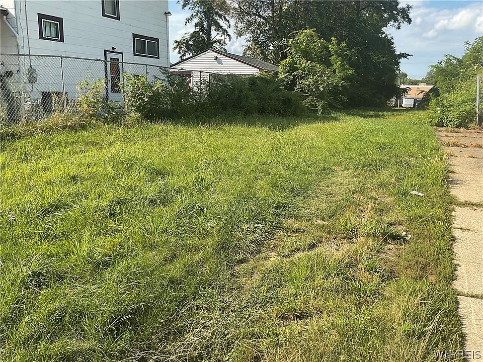 2nd image of 944 Glenwood Ave Lot 15