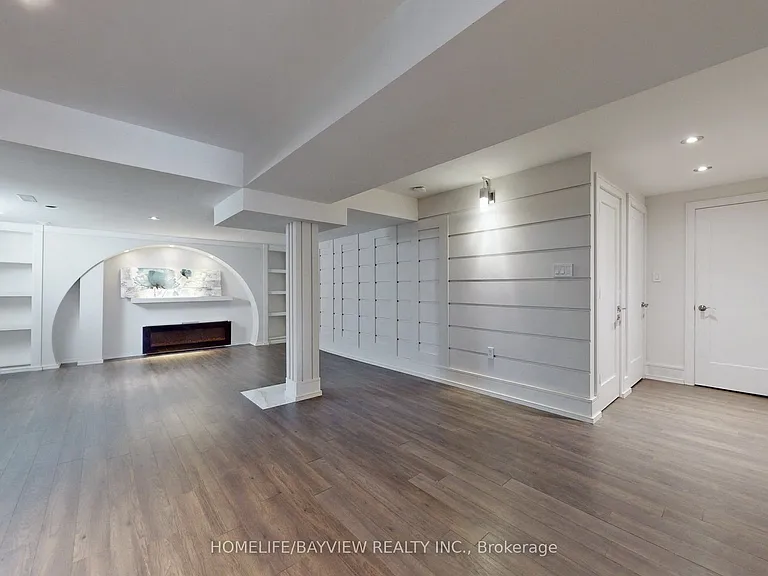 72 Lensmith Dr — Photo 8