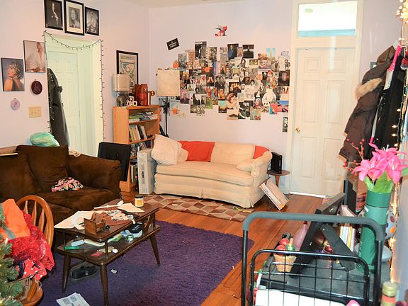 3rd image of 33 Egremont Rd APT 5