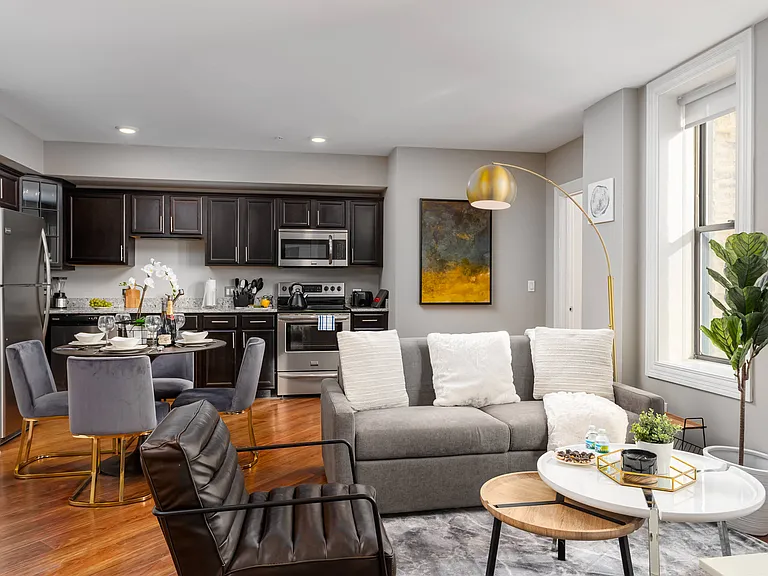 Somerset Place Apartments — Photo 17