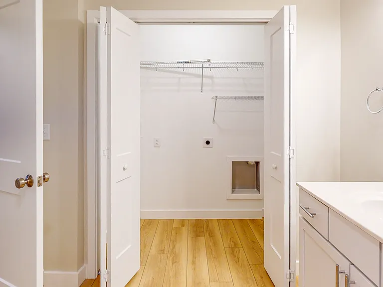 Hayloft Apartments — Photo 62