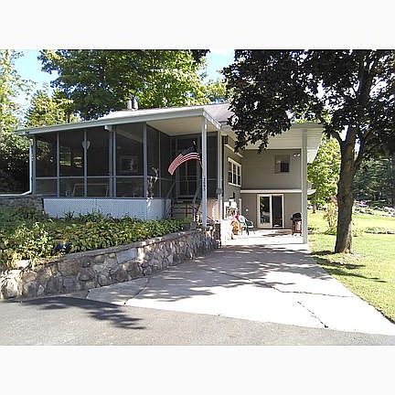 2nd image of 2095 Red Johnston Way