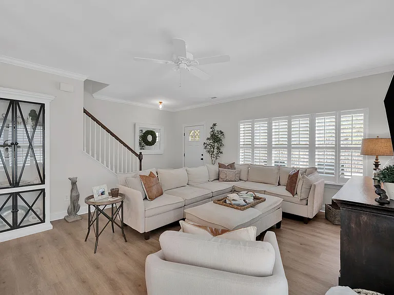 7526 Fairway Villa Cir — Photo 12